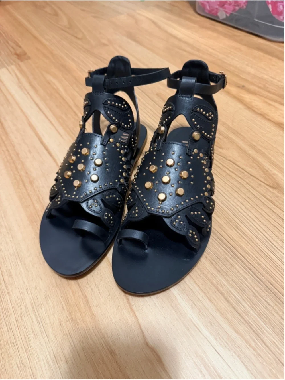 Ivy Kirzhner Black Leather Studded Gladiator Toe Ring Sandals Women’s US 7.5 EU
